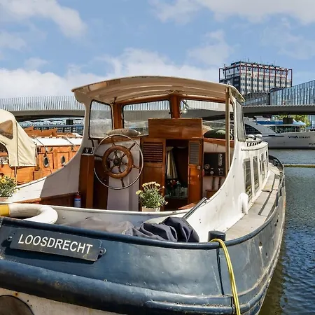 Authentic Houseboat Center 'loosdrecht' * Amsterdam