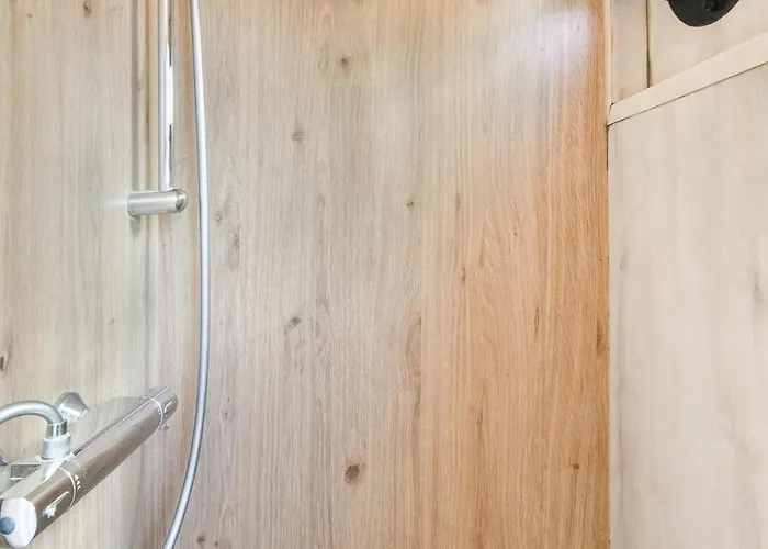 Authentic Houseboat Center 'loosdrecht' ספינת מלון *