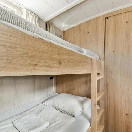 Authentic Houseboat Center 'loosdrecht' Amszterdam