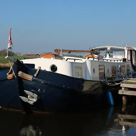 Authentic Houseboat Center 'loosdrecht'