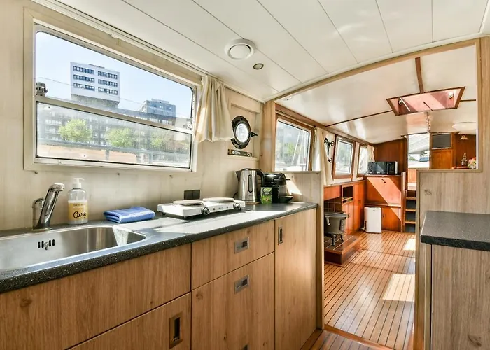 Botel Authentic Houseboat Center 'loosdrecht' Amsterdam
