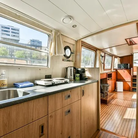 Botel Authentic Houseboat Center 'loosdrecht' Amsterdam